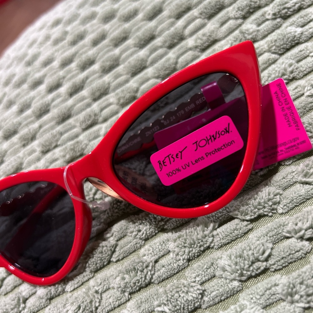 Betsey Johnson Vibrant Red Cat-Eye Sunglasses - Picture 2 of 3